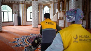 Aliağa'da Ramazan Öncesi İbadethane Temizliği