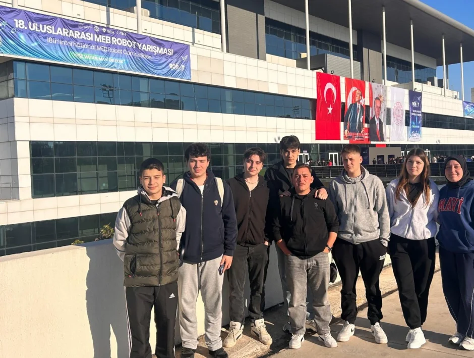 Aliağa'dan uluslararası robot yarışmasında ilk