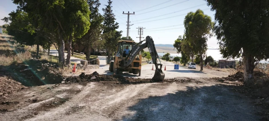 Büyükşehir Aliağa'da Hizmet Çalışmalarını Sürdürüyor